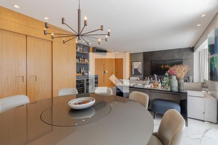 Apartamento à venda com 3 quartos, 153m² em Indianópolis, São Paulo