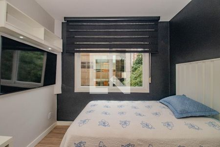 Quarto 1 de apartamento para alugar com 2 quartos, 90m² em Petrópolis, Porto Alegre