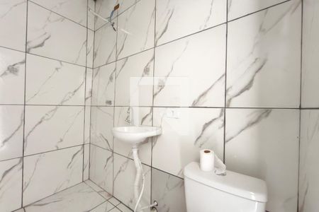 Banheiro de casa para alugar com 1 quarto, 50m² em Residencial Cittá Di Salerno, Campinas