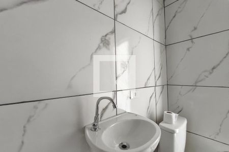 Banheiro de casa para alugar com 1 quarto, 50m² em Residencial Cittá Di Salerno, Campinas