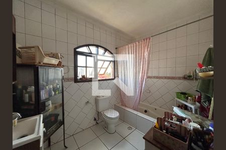 Banheiro da Suíte 1 de casa para alugar com 3 quartos, 240m² em Vila Santana, São Paulo