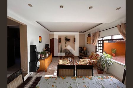 Sala de estar  de casa para alugar com 3 quartos, 240m² em Vila Santana, São Paulo