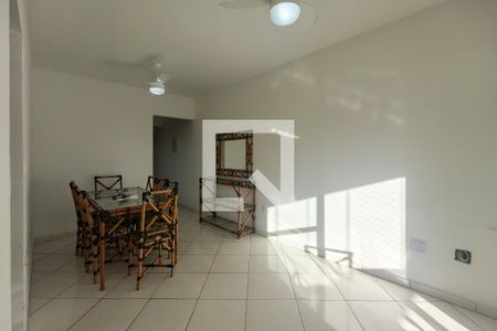 Sala de apartamento para alugar com 2 quartos, 75m² em Guilhermina, Praia Grande