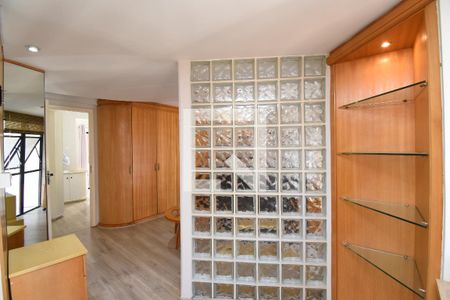 Escritório/Sala 2 de apartamento para alugar com 1 quarto, 109m² em Cabral, Curitiba