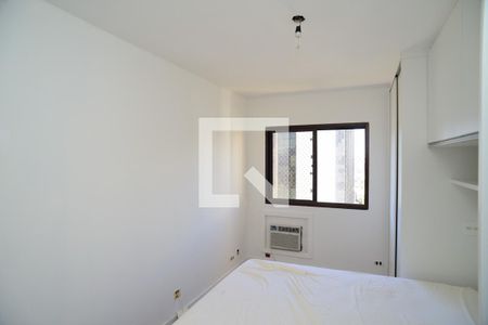 Suíte de apartamento para alugar com 2 quartos, 62m² em Barra da Tijuca, Rio de Janeiro