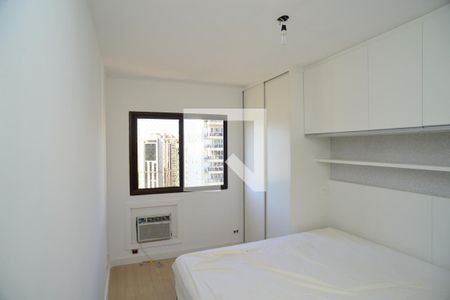 Suíte de apartamento para alugar com 2 quartos, 62m² em Barra da Tijuca, Rio de Janeiro
