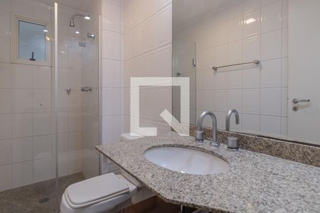 Banheiro de apartamento para alugar com 3 quartos, 129m² em Moema, São Paulo