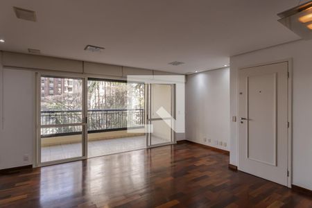 Sala de apartamento para alugar com 3 quartos, 129m² em Moema, São Paulo