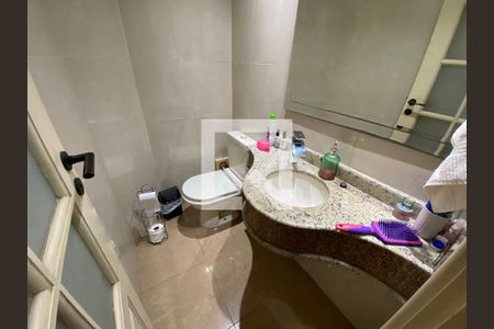 Lavabo de casa de condomínio para alugar com 3 quartos, 156m² em Jardim Rosa Maria, São Paulo