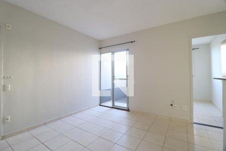 Sala de apartamento para alugar com 2 quartos, 48m² em Mansour, Uberlândia