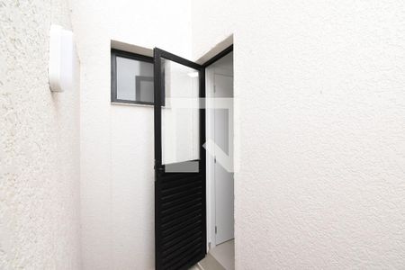 Área externa de kitnet/studio para alugar com 1 quarto, 26m² em Cajuru, Curitiba