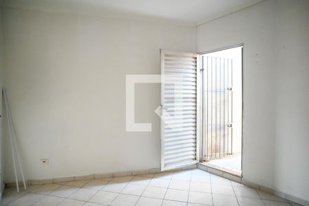 Sala 2 de casa para alugar com 2 quartos, 100m² em Vila Moraes, São Paulo