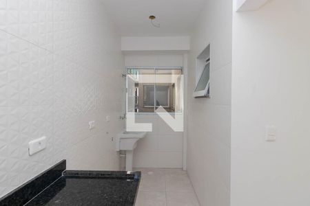 Cozinha e Área de Serviço de apartamento para alugar com 2 quartos, 44m² em Vila Constança, São Paulo