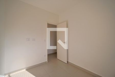 Quarto 1 de apartamento para alugar com 2 quartos, 45m² em Vila Guilhermina, São Paulo