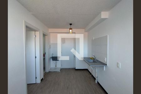 Sala/Cozinha de apartamento para alugar com 1 quarto, 28m² em Vila Moraes, São Paulo