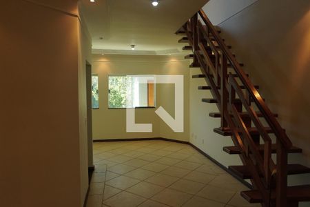 Sala 1 de casa para alugar com 4 quartos, 232m² em Jardim Acapulco, São Carlos