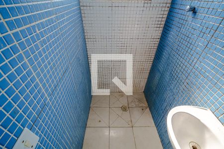 Banheiro de kitnet/studio para alugar com 1 quarto, 35m² em Jardim Paulo Vi, São Paulo