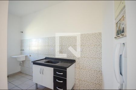 Cozinha de casa para alugar com 1 quarto, 70m² em Vila Mangalot, São Paulo