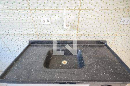 Cozinha de casa para alugar com 1 quarto, 70m² em Vila Mangalot, São Paulo