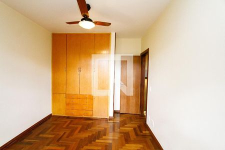Quarto 1 de casa à venda com 4 quartos, 250m² em Buritis, Belo Horizonte