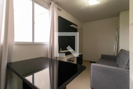 Sala de apartamento para alugar com 2 quartos, 48m² em Pinheirinho, Curitiba