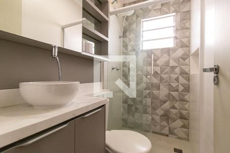 Banheiro Social de apartamento para alugar com 2 quartos, 48m² em Pinheirinho, Curitiba