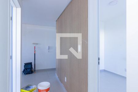 Corredor de apartamento para alugar com 2 quartos, 58m² em Jaraguá, São Paulo