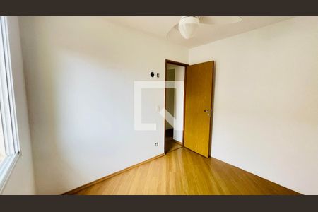 Quarto 2 de casa de condomínio para alugar com 3 quartos, 91m² em Jardim Isis, Cotia