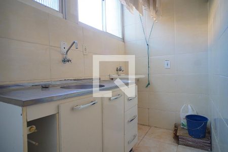 Cozinha/Área de serviço  de apartamento para alugar com 2 quartos, 70m² em Petrópolis, Porto Alegre