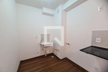 Cozinha e Área de Serviço de apartamento para alugar com 2 quartos, 34m² em Vila Ema, São Paulo
