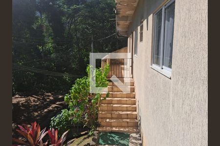 Área externa de kitnet/studio para alugar com 1 quarto, 25m² em Vargem Grande, Rio de Janeiro