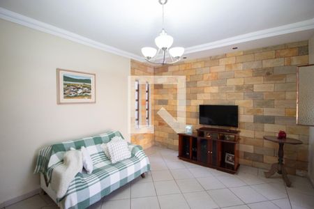 Sala de casa à venda com 3 quartos, 300m² em Vila Pérola, Belo Horizonte