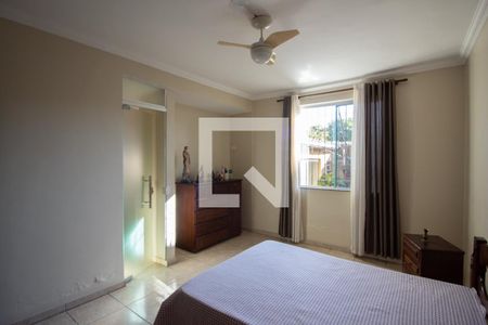 Suíte de casa à venda com 3 quartos, 300m² em Vila Pérola, Belo Horizonte
