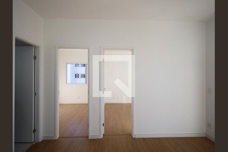 Sala de apartamento para alugar com 2 quartos, 46m² em Quitaúna, Osasco