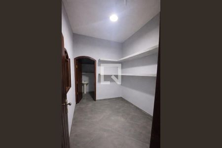 Quarto de casa de condomínio para alugar com 2 quartos, 240m² em Centro, Ribeirão Pires