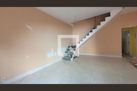 Sala de casa para alugar com 3 quartos, 150m² em Campinho, Rio de Janeiro