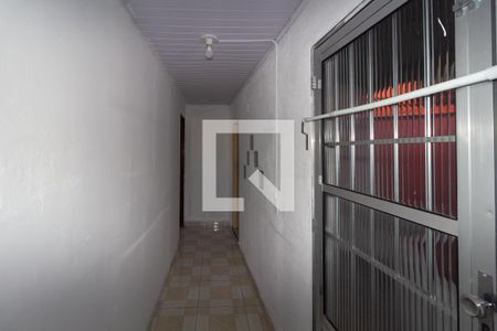 Corredor dos Quartos de casa para alugar com 2 quartos, 70m² em Jardim Dona Sinha, São Paulo