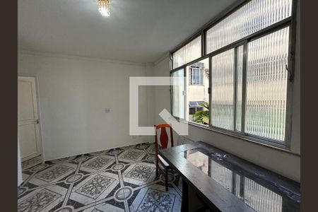 Sala de apartamento para alugar com 2 quartos, 60m² em Pilares, Rio de Janeiro