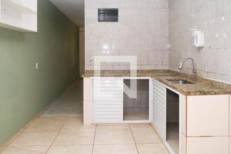 Cozinha de casa de condomínio para alugar com 2 quartos, 55m² em Ponto Chic, Nova Iguaçu