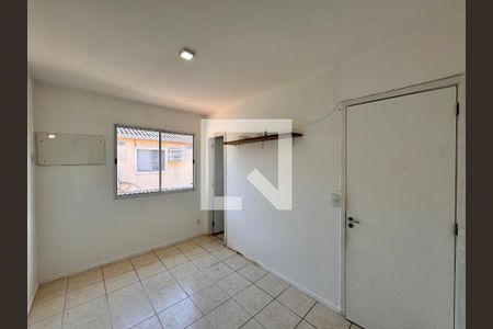 Suíte de apartamento para alugar com 3 quartos, 90m² em Vargem Grande, Rio de Janeiro