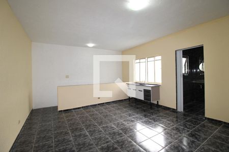 Sala e Cozinha de casa para alugar com 2 quartos, 120m² em Conjunto Habitacional Santa Etelvina Ii, São Paulo
