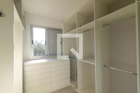 Quarto 1 de apartamento para alugar com 2 quartos, 50m² em Pinheirinho, Curitiba