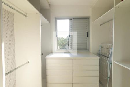 Quarto 1 de apartamento para alugar com 2 quartos, 50m² em Pinheirinho, Curitiba