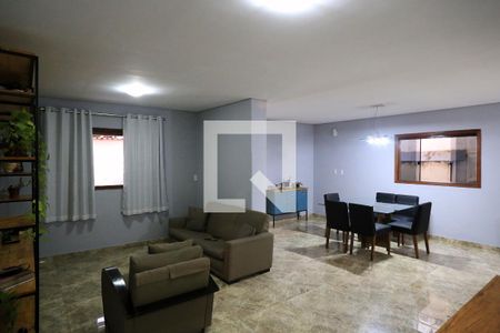 Sala de casa à venda com 3 quartos, 384m² em Vera Cruz, Belo Horizonte