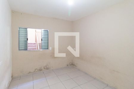Quarto 2 de casa para alugar com 2 quartos, 70m² em Vila Silviania, Carapicuíba