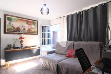 Casa à venda com 3 quartos, 144m² em Jardim Clara Regina, São Paulo