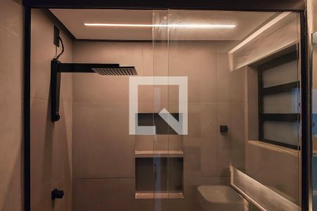 Banheiro de kitnet/studio para alugar com 1 quarto, 25m² em Santa Teresa, Rio de Janeiro