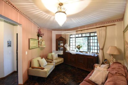 Sala de casa à venda com 4 quartos, 220m² em Mossunguê, Curitiba