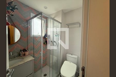 Banheiro de casa de condomínio à venda com 3 quartos, 111m² em Cambuci, São Paulo