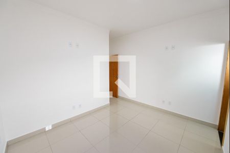 Suíte de casa para alugar com 2 quartos, 100m² em Piracangaguá, Taubaté